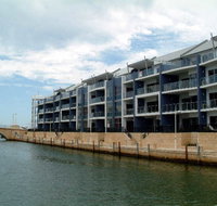 Dolphin Quay Apartment Hotel - St Kilda Accommodation