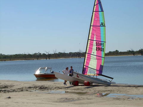 Discovery Holiday Parks - Lake Bonney - St Kilda Accommodation 2