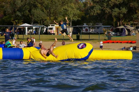 Discovery Holiday Parks - Lake Bonney - St Kilda Accommodation 5