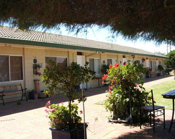 Gilgandra Lodge Motel - St Kilda Accommodation 0