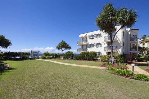 Golden Riviera Beach Resort - St Kilda Accommodation 1