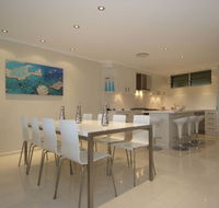 Hamilton Island Private Apartment - Poinciana - St Kilda Accommodation