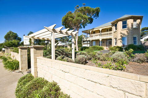 Mount Martha Bed & Breakfast By The Sea - St Kilda Accommodation 0