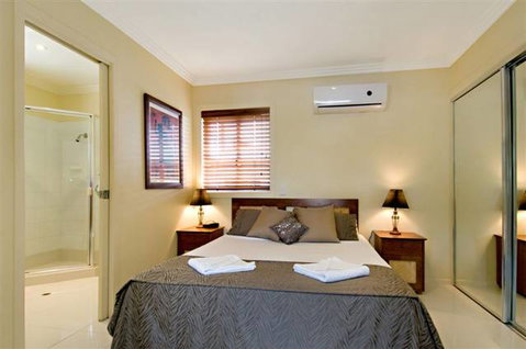 Noosa River Palms - St Kilda Accommodation 2