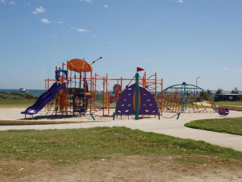 Pinnacles Holiday Park - St Kilda Accommodation 5