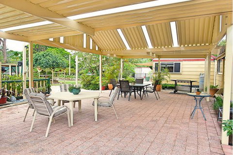 Bonville Lodge - St Kilda Accommodation 4
