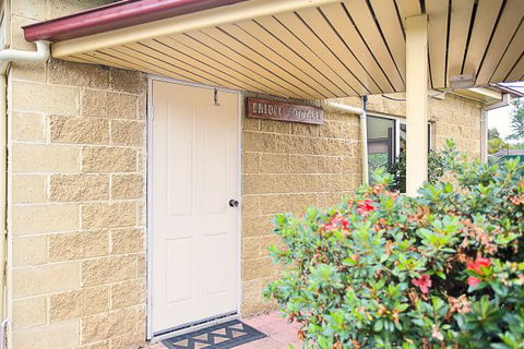 Bonville Lodge - St Kilda Accommodation 5