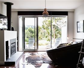 Polperro Winery Luxury Accommodation - St Kilda Accommodation 0