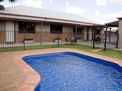 Saltbush Motor Inn - St Kilda Accommodation 1