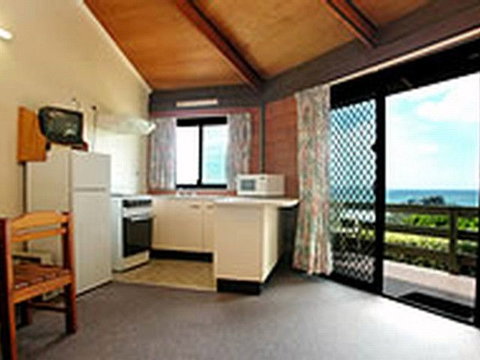 Shelly Beach Cabins - St Kilda Accommodation 0
