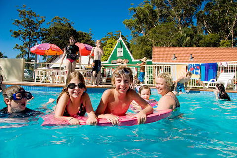 The Clog Barn Holiday Park - St Kilda Accommodation 4