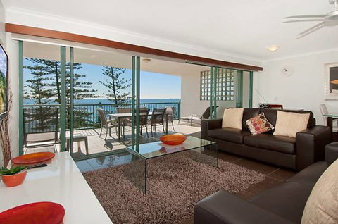 The Norfolks On Moffat Beach - St Kilda Accommodation 5