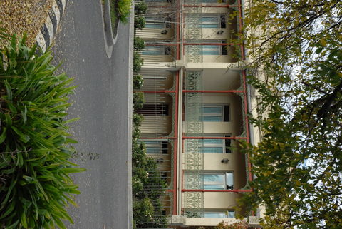The Terrace Motel - St Kilda Accommodation 2
