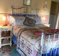 The Witches Garden - Cottage on the Creek - St Kilda Accommodation