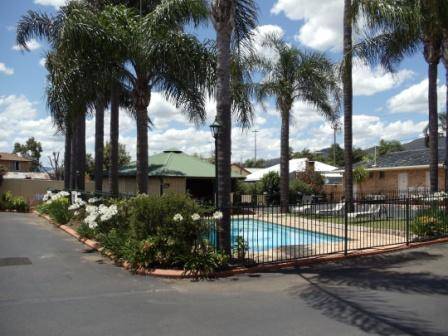 Town & Country Motor Inn Tamworth - St Kilda Accommodation 0