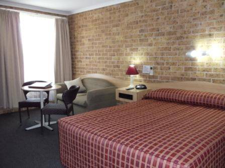 Town & Country Motor Inn Tamworth - St Kilda Accommodation 4