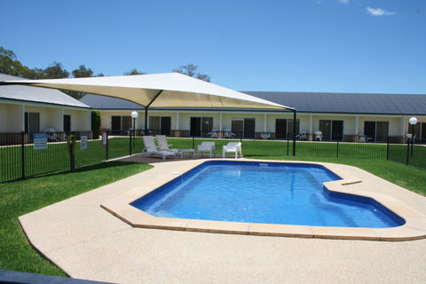 Roma Explorers Inn - St Kilda Accommodation 3