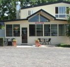 Poplar Caravan Park and Harrys Snack Shack - St Kilda Accommodation