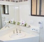 Hilltops Retreat Motor Inn - Young - St Kilda Accommodation