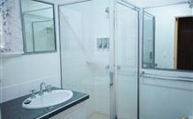 Poinciana Motel - Murwillumbah - St Kilda Accommodation 3