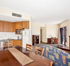 Quality Suites Boulevard on Beaumont - Hamilton - St Kilda Accommodation