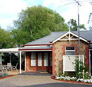 Amble In Self Contained Accommodation - Garden Retreat B  B - St Kilda Accommodation