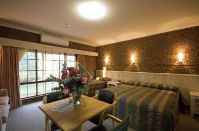 Howlong Country Golf Club Motel - St Kilda Accommodation 1