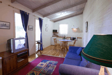 Clarendon Chalets - St Kilda Accommodation 2