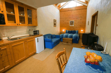 Clarendon Chalets - St Kilda Accommodation 3