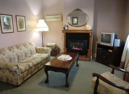 Eliza Cottage - St Kilda Accommodation 1