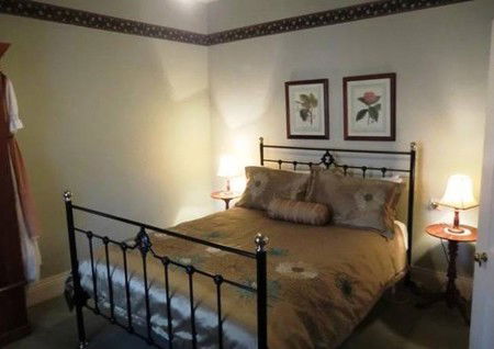 Eliza Cottage - St Kilda Accommodation 2