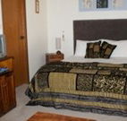 Tall Trees Bed and Breakfast - - St Kilda Accommodation