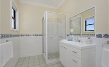 Willow Tree Estate - St Kilda Accommodation 2