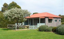 Pebble Bay Cottage - St Kilda Accommodation 1