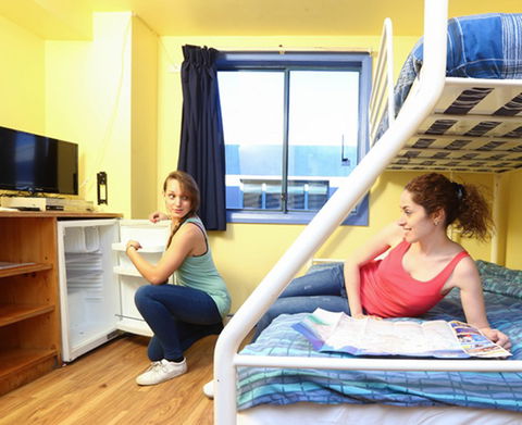 Sydney, Cronulla Beach YHA - St Kilda Accommodation 6