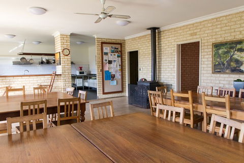 Augusta - Cape Leeuwin YHA - St Kilda Accommodation 1