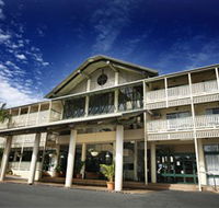 Club Croc Hotel Airlie Beach - St Kilda Accommodation