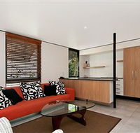 The Hastings Beach Houses - St Kilda Accommodation