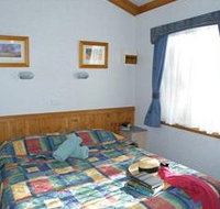 Lake Hamilton Motor Village and Caravan Park - St Kilda Accommodation