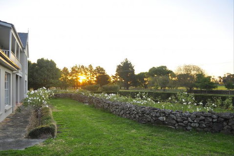 Ashgrove House: Farm Club Australia - St Kilda Accommodation 19