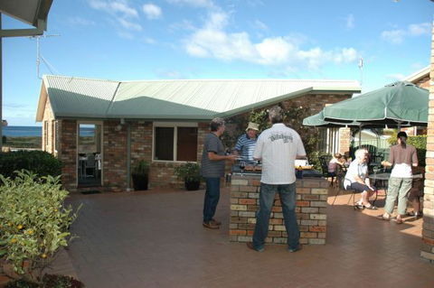 Captain's Quarters Bermagui - St Kilda Accommodation 1