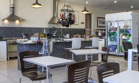 Dickson Central - St Kilda Accommodation 1