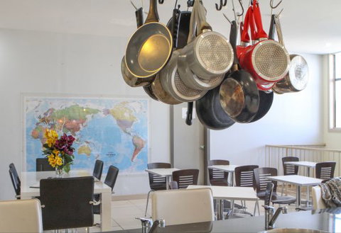 Dickson Central - St Kilda Accommodation 5