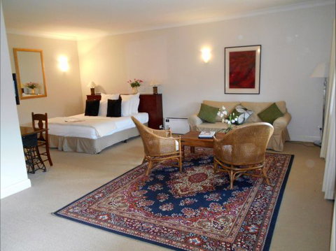 Fitzroy Inn Historic Retreat - St Kilda Accommodation 5