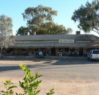 The Family Hotel - St Kilda Accommodation
