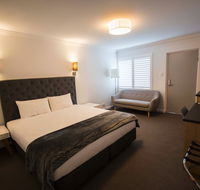 Quays Hotel - St Kilda Accommodation