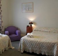 Aaron Cottage - St Kilda Accommodation