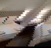 Aston House - St Kilda Accommodation