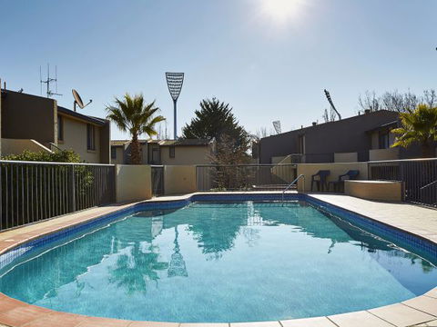 Manuka Park Apartments - St Kilda Accommodation 2