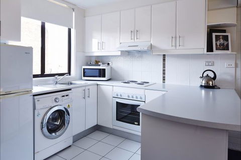 Manuka Park Apartments - St Kilda Accommodation 9